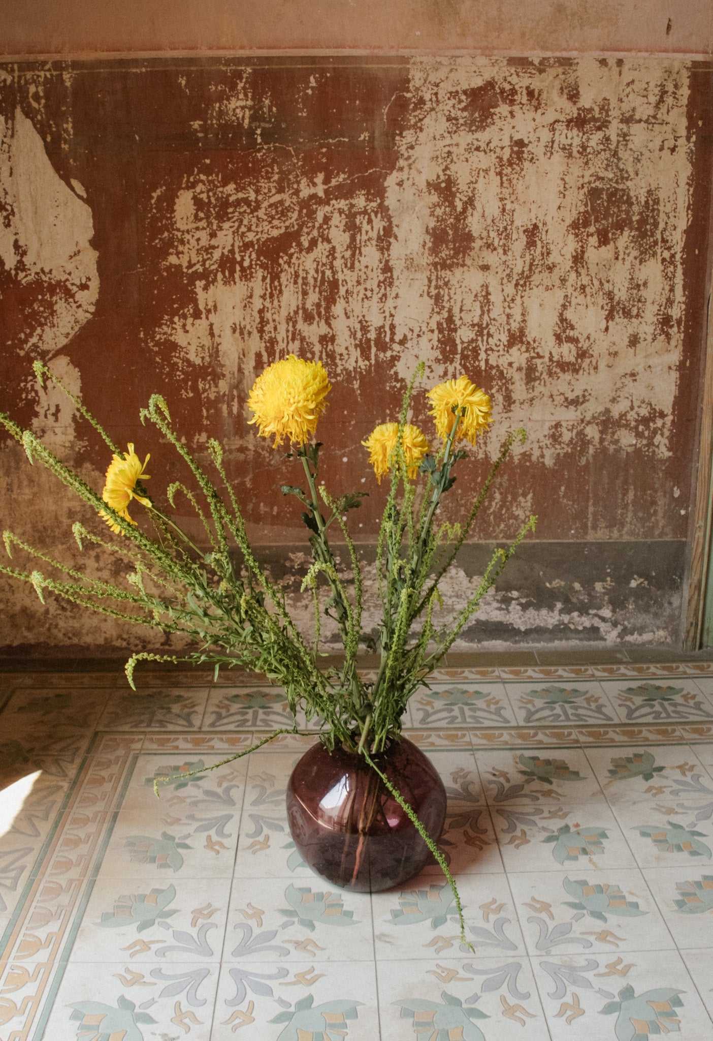 Deep Wine Vase